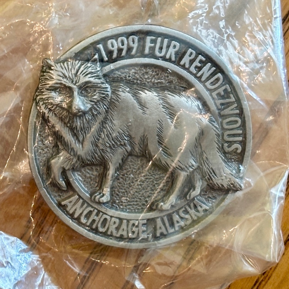 1999 Fur Rendezvous Pin Alaska Vintage Pinback Arctic Fox